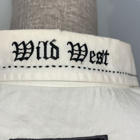 Wild West Western Wear NWOT White Cowboy Shirt, Embroidered Horse Logo, Medium - Picture 8 of 9